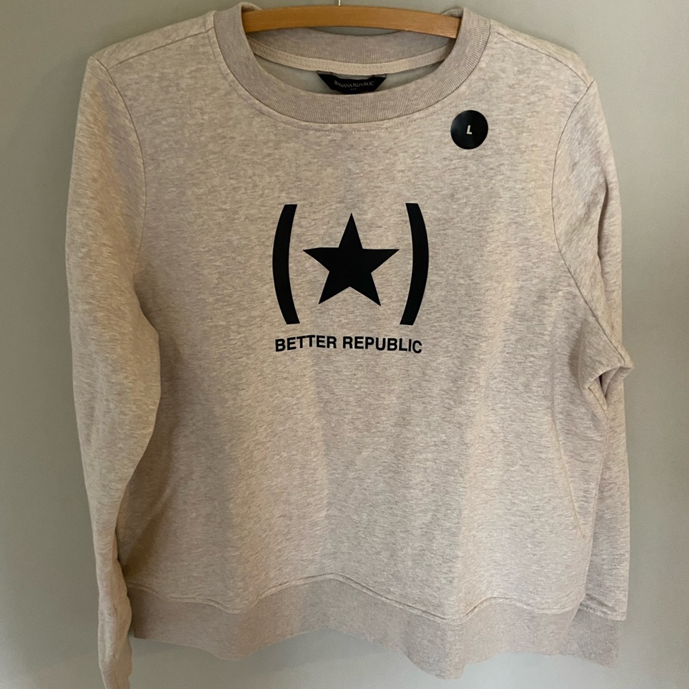Banana Republic sweatshirt. Size large. Brown.